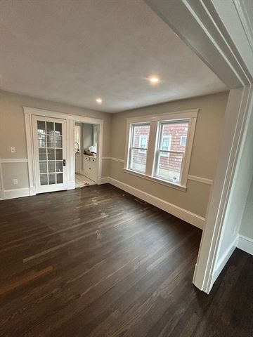 16 Prospect St 1, Watertown, MA 02472