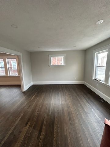 16 Prospect St 1, Watertown, MA 02472