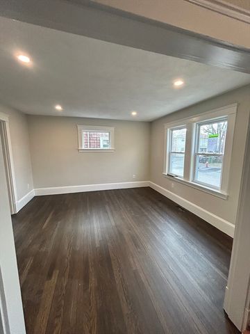 16 Prospect St 1, Watertown, MA 02472