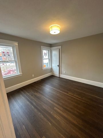 16 Prospect St 1, Watertown, MA 02472