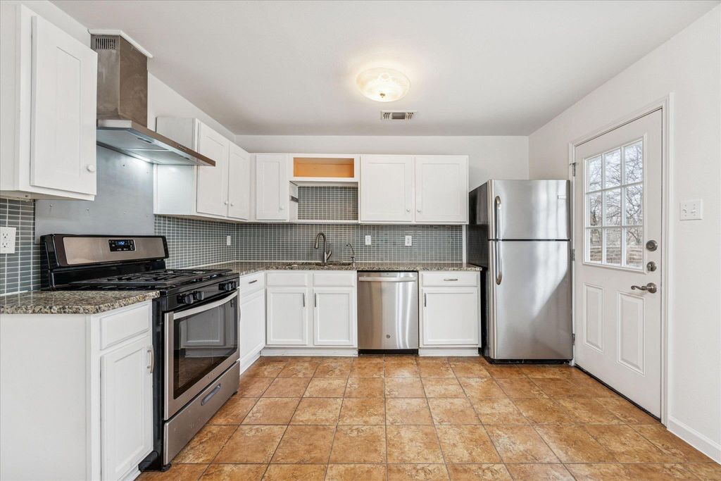 4713 Little Hill CIR, Austin, TX 78725