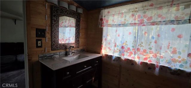 16478 New York House, Brownsville, CA 95919