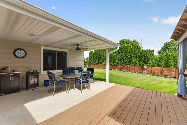 350 Clinton STREET, Kewaskum, WI 53040