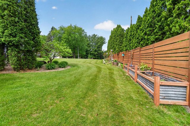 350 Clinton STREET, Kewaskum, WI 53040