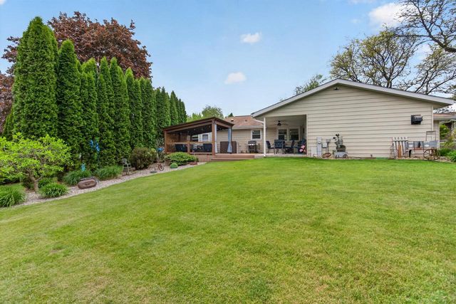 350 Clinton STREET, Kewaskum, WI 53040