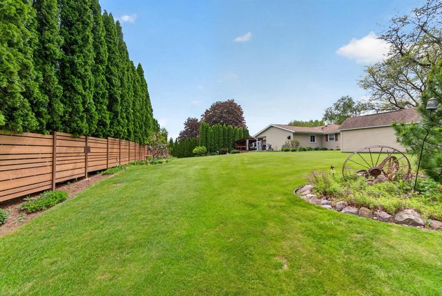 350 Clinton STREET, Kewaskum, WI 53040