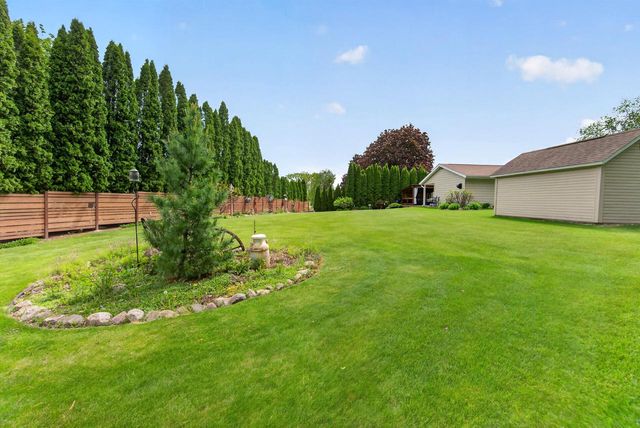 350 Clinton STREET, Kewaskum, WI 53040