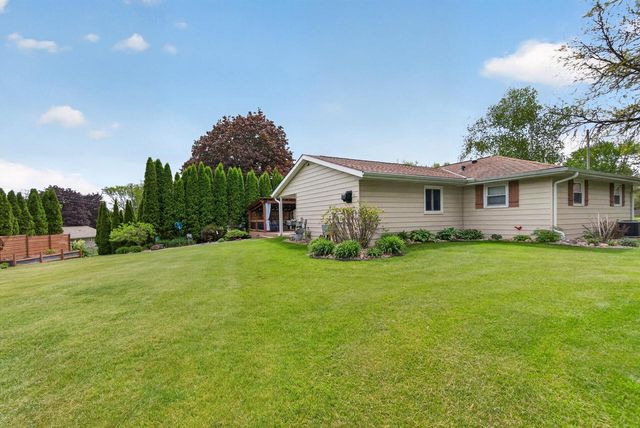 350 Clinton STREET, Kewaskum, WI 53040
