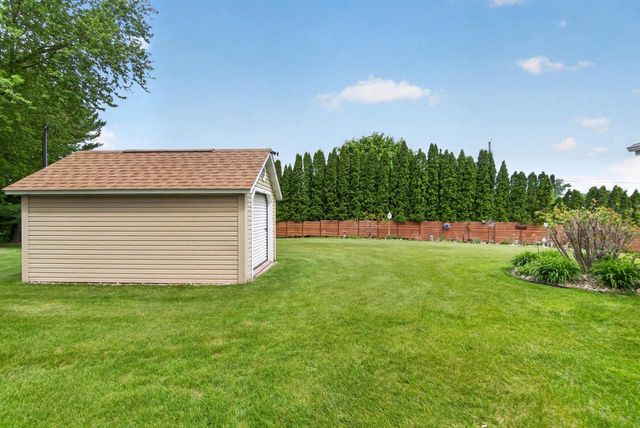 350 Clinton STREET, Kewaskum, WI 53040
