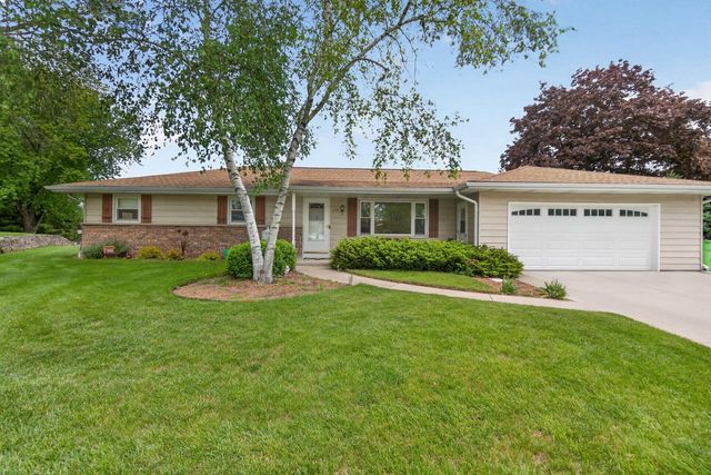 350 Clinton STREET, Kewaskum, WI 53040