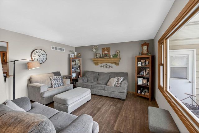 350 Clinton STREET, Kewaskum, WI 53040