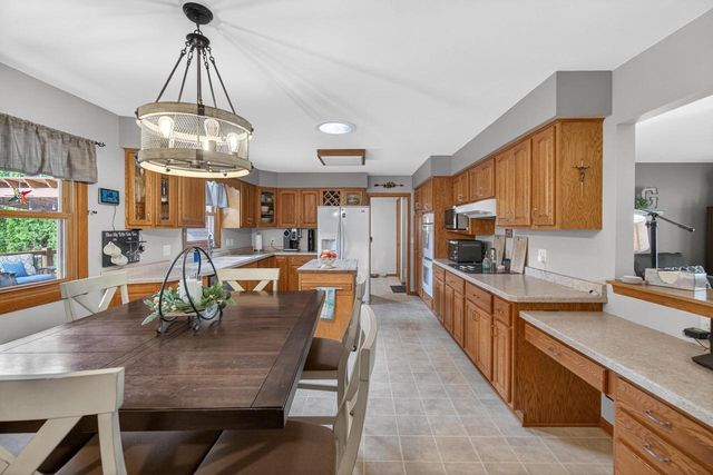 350 Clinton STREET, Kewaskum, WI 53040