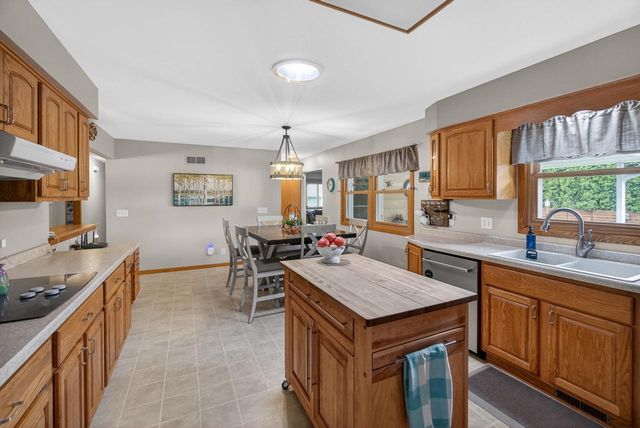 350 Clinton STREET, Kewaskum, WI 53040