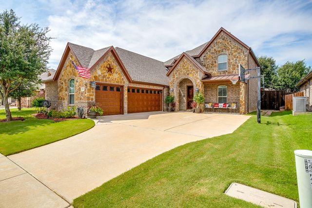 441 Hudson Lane, Burleson, TX 76028