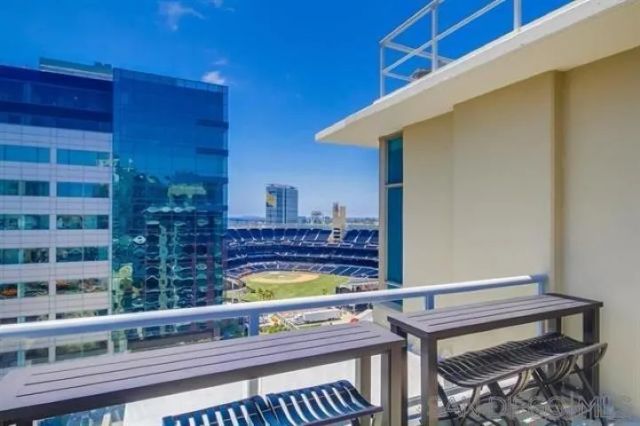 427 9th Ave 1402, San Diego, CA 92101