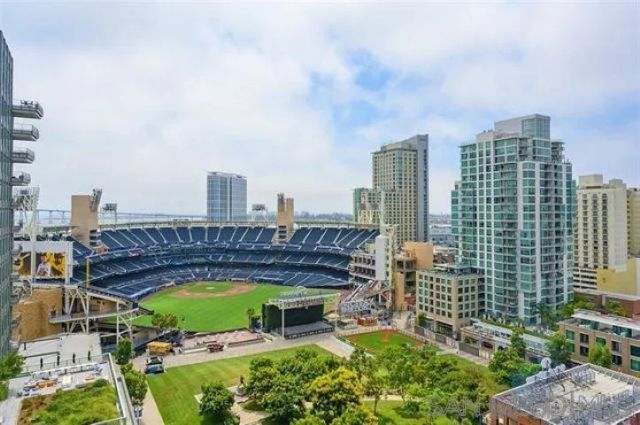 427 9th Ave 1402, San Diego, CA 92101