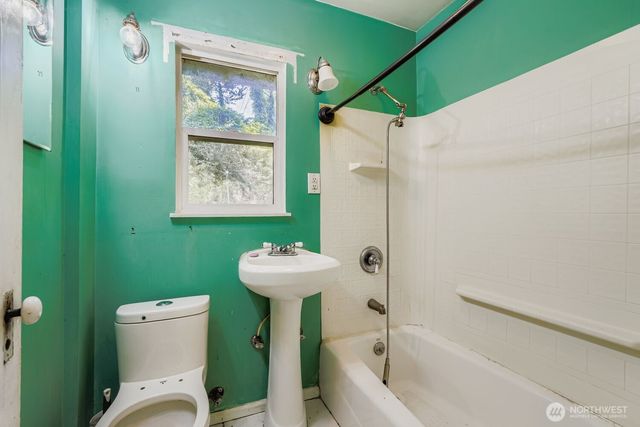 2814 S Grand St, Seattle, WA 98144