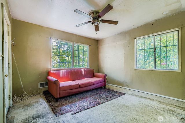 2814 S Grand St, Seattle, WA 98144