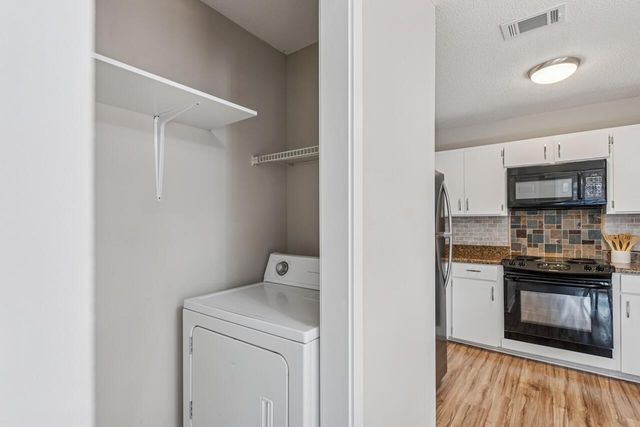 7911 Windfern Court E-1505, North Charleston, SC 29418