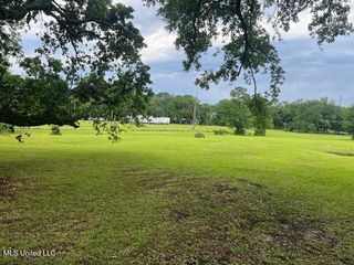 4803 Orchard Road, Pascagoula, MS 39581