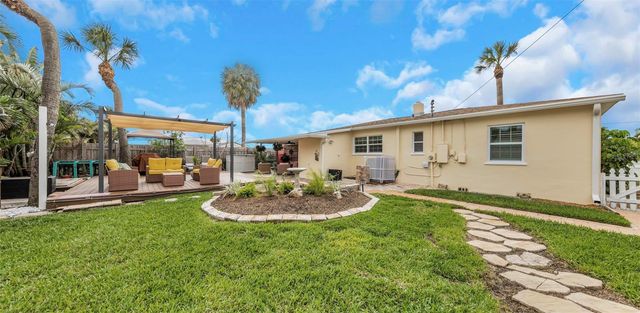 550 80TH AVENUE, St Pete Beach, FL 33706