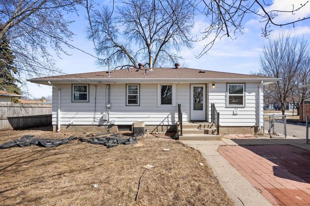 5333 James Avenue N, Brooklyn Center, MN 55430