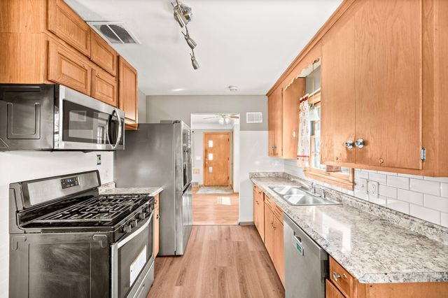 5333 James Avenue N, Brooklyn Center, MN 55430