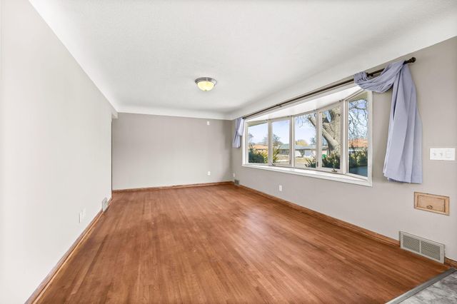 5333 James Avenue N, Brooklyn Center, MN 55430