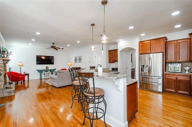 778 Crescent Circle, Canton, GA 30115