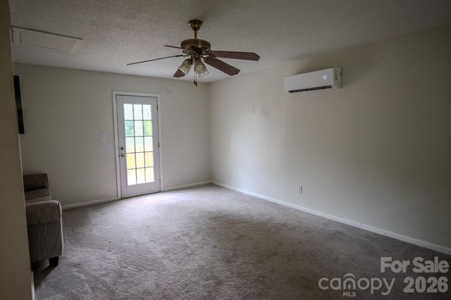 3122 Zion Church Road, Hickory, NC 28602
