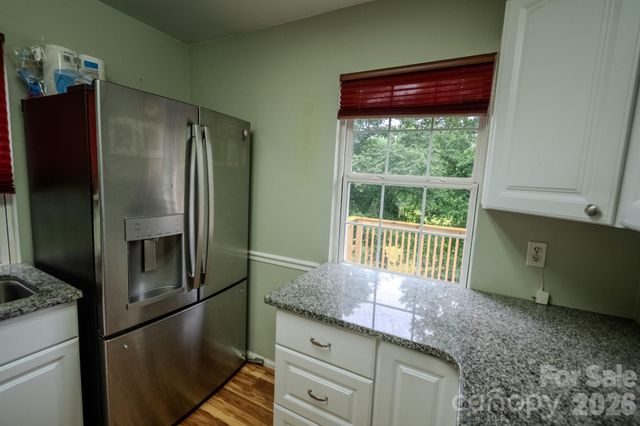3122 Zion Church Road, Hickory, NC 28602