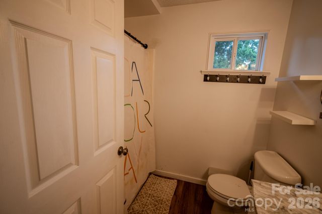 3122 Zion Church Road, Hickory, NC 28602