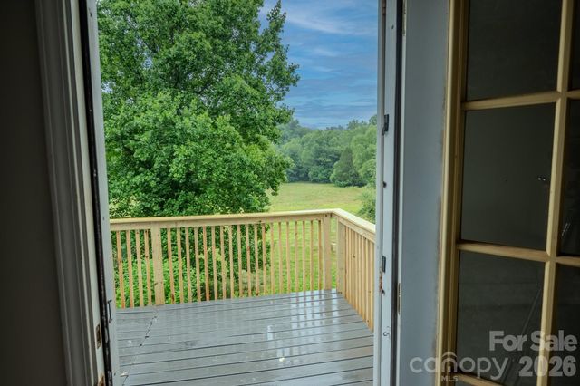 3122 Zion Church Road, Hickory, NC 28602