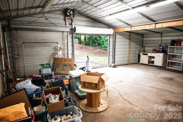 3122 Zion Church Road, Hickory, NC 28602