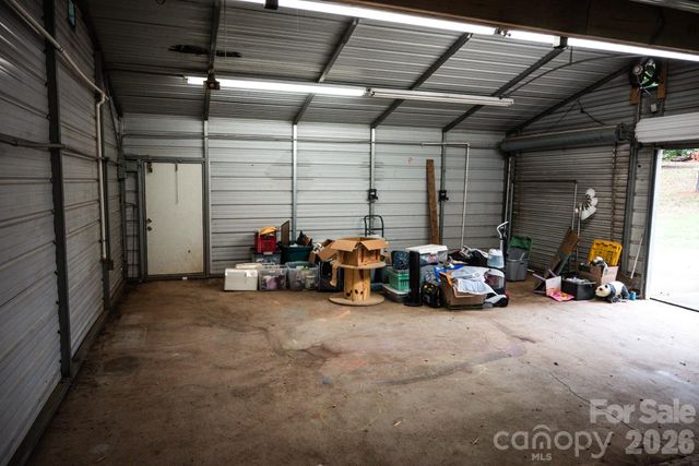 3122 Zion Church Road, Hickory, NC 28602
