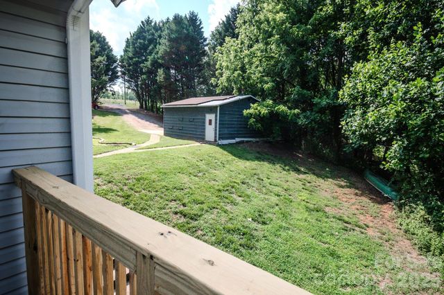 3122 Zion Church Road, Hickory, NC 28602