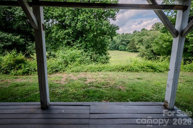 3122 Zion Church Road, Hickory, NC 28602