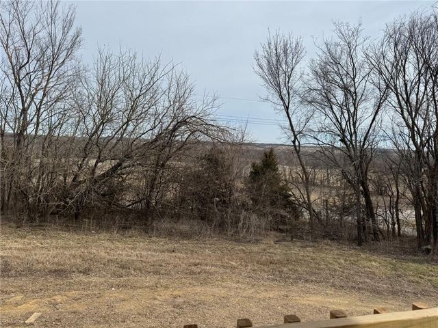 30904 Pressonville Road, Paola, KS 66071