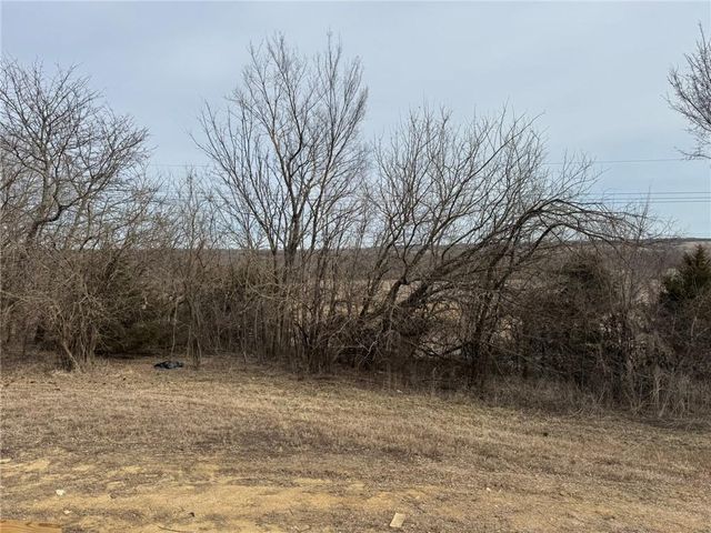 30904 Pressonville Road, Paola, KS 66071