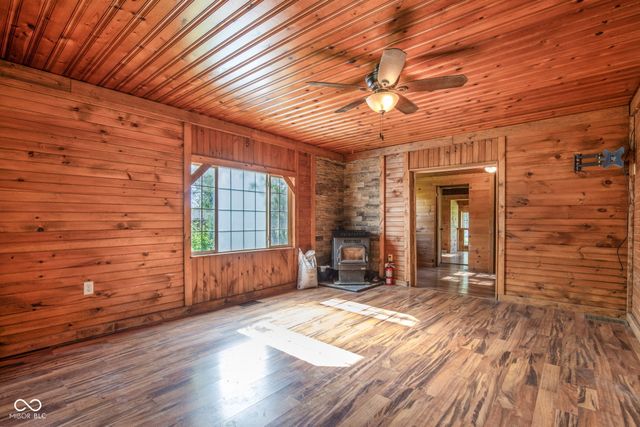 9781 W Walnut Street, Lapel, IN 46051