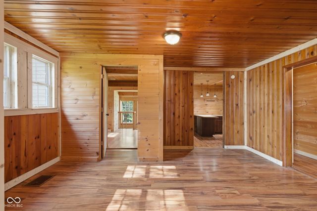 9781 W Walnut Street, Lapel, IN 46051