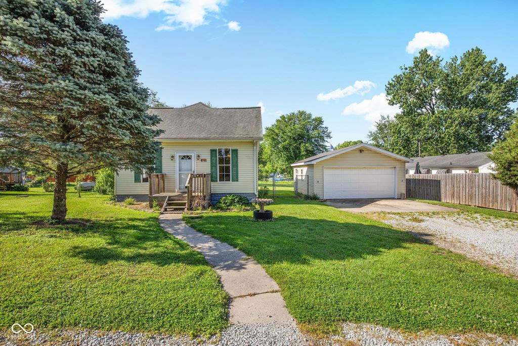 9781 W Walnut Street, Lapel, IN 46051