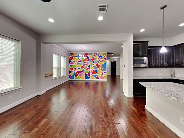6761 E Prospect Way, Irving, TX 75063