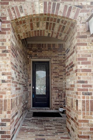 7514 Dr Hector P Garcia Dr, Corpus Christi, TX 78414