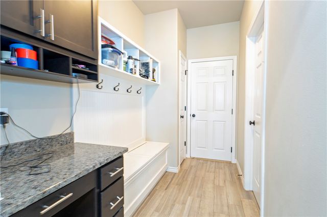 7514 Dr Hector P Garcia Dr, Corpus Christi, TX 78414
