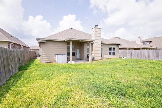 7514 Dr Hector P Garcia Dr, Corpus Christi, TX 78414