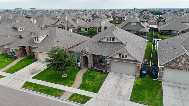 7514 Dr Hector P Garcia Dr, Corpus Christi, TX 78414
