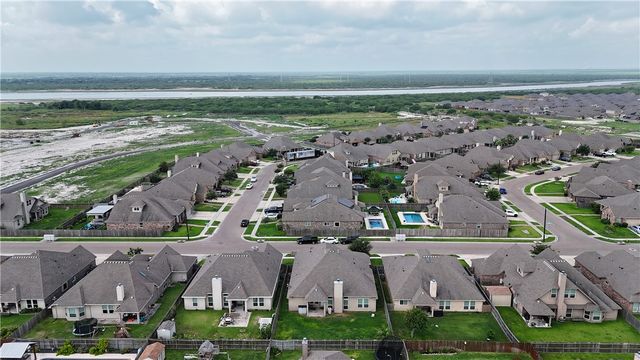 7514 Dr Hector P Garcia Dr, Corpus Christi, TX 78414