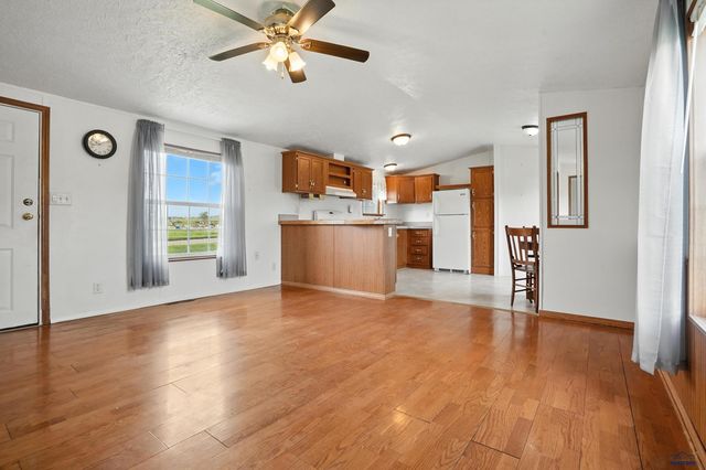 1980 COUNTRY RD, Rapid City, SD 57701