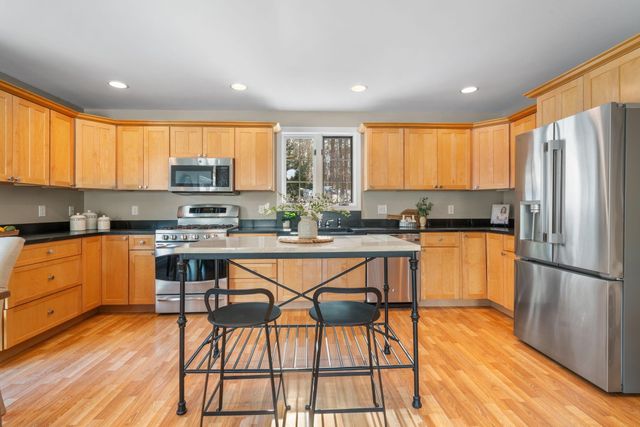 71 Island Pond Road, Derry, NH 03038